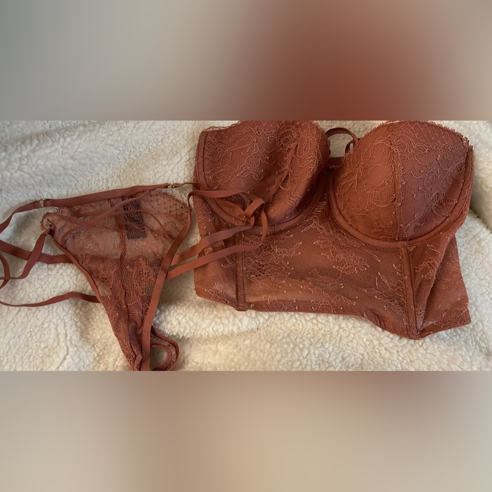NWT Victorias Secret Bustier and Strappy Thong Set